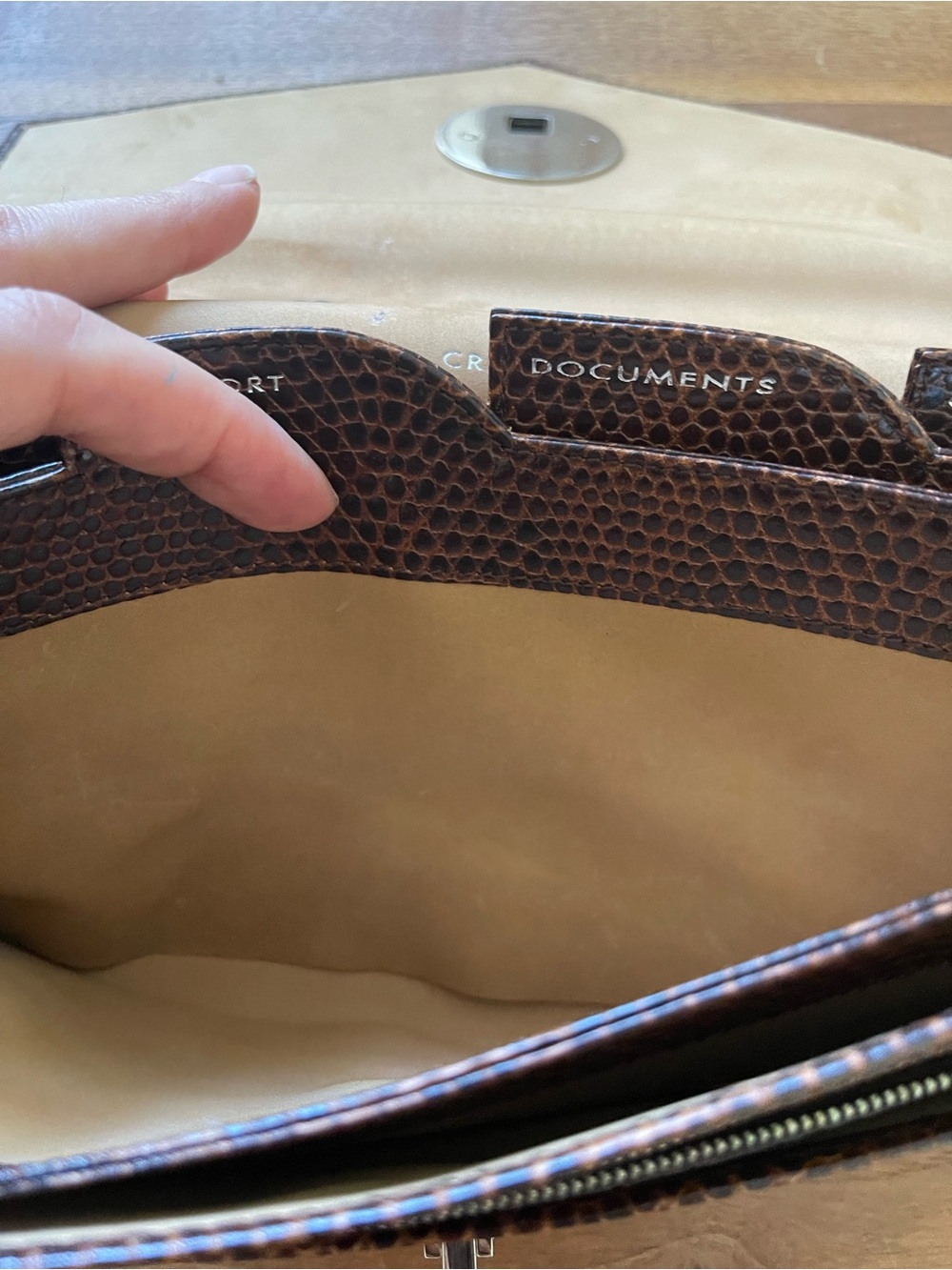 Smythson of the Bond Street snake Textured Leather Envelope travel Clutch wallet - Picture 9 of 16